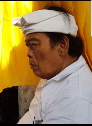Is sibling of.is brother of > I Wayan Bendi